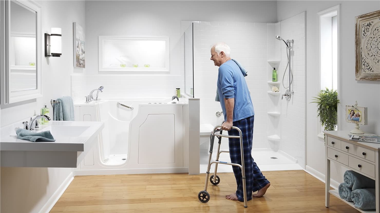 Bathroom Accessories Every Senior Should Buy